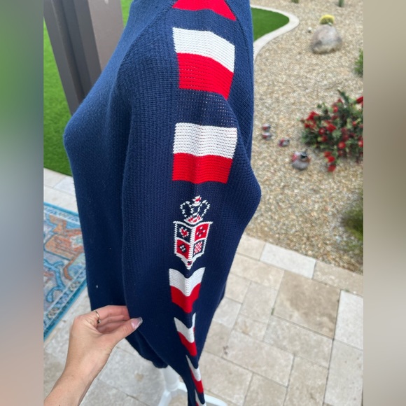 Vintage Jersild preppy knit sweater with coat of arms sleeve details - Picture 12 of 15